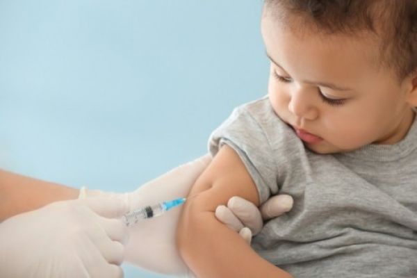 واکسن‌ یک سالگی نوزاد