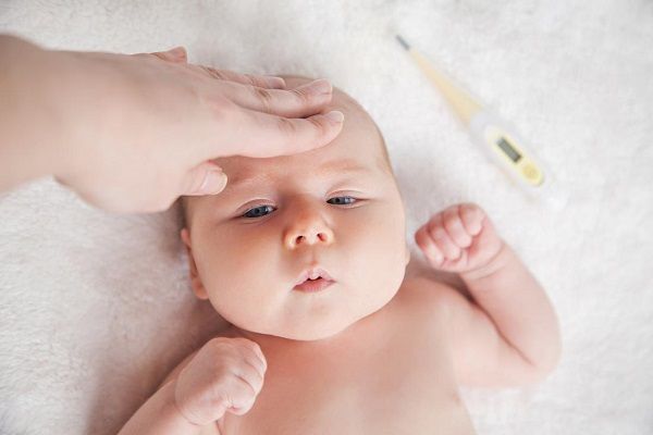 علائم سرماخوردگی نوزادان چیست؟