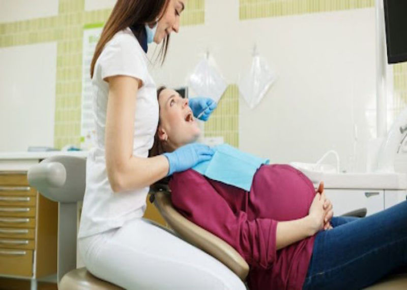 بهترین زمان برای عصب‌کشی دندان در بارداری