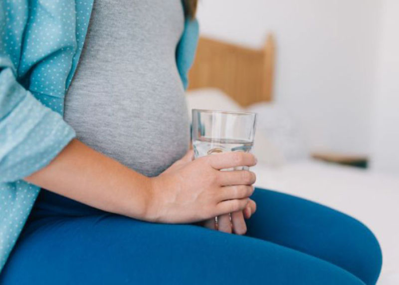 کم آبی بدن در بارداری