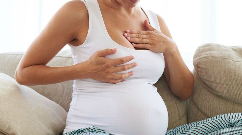 علت درد سینه هنگام از شیر گرفتن کودک