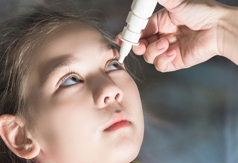 درمان پلک زدن زیاد چشم در کودکان