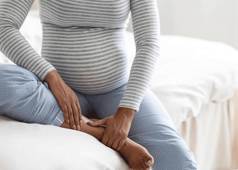 پا درد در بارداری نشانه چیست؟