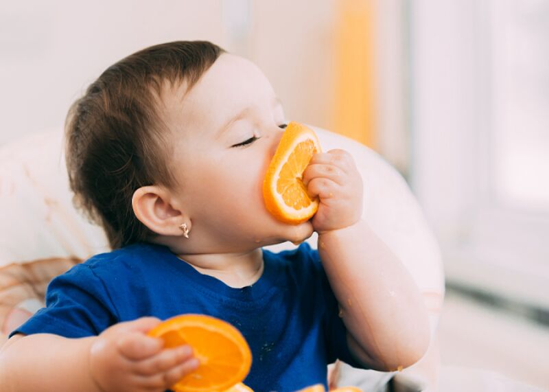 آیا مصرف پرتقال در شیردهی، تنها عامل معده درد در نوزادان است؟
