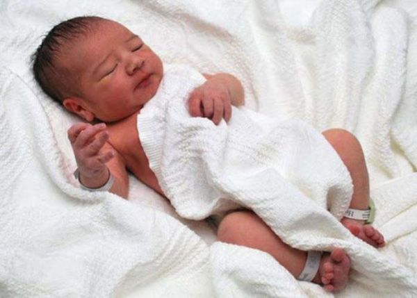 درمان اسهال نوزاد تازه متولد شده