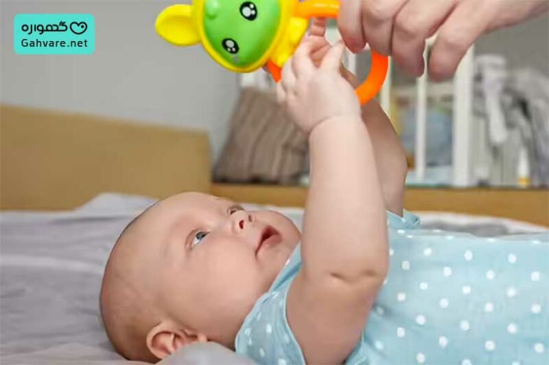 نوزاد سه ماهه