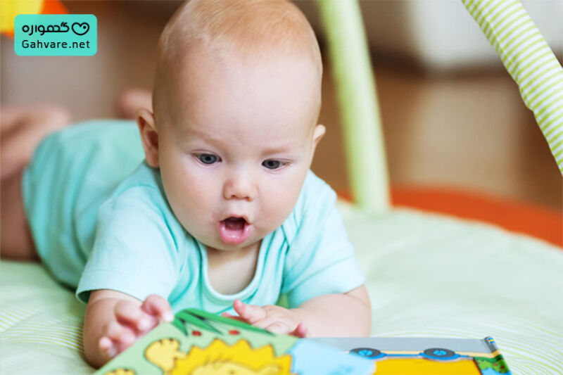 مهارت&zwnj;های حرکتی و جسمی نوزاد ۷ ماهه